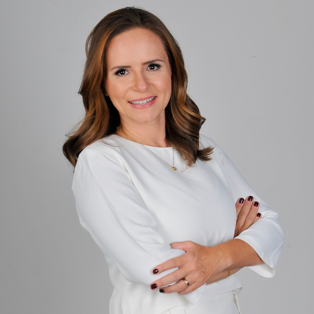 Dra. Luciana Schraiber em seu consultório